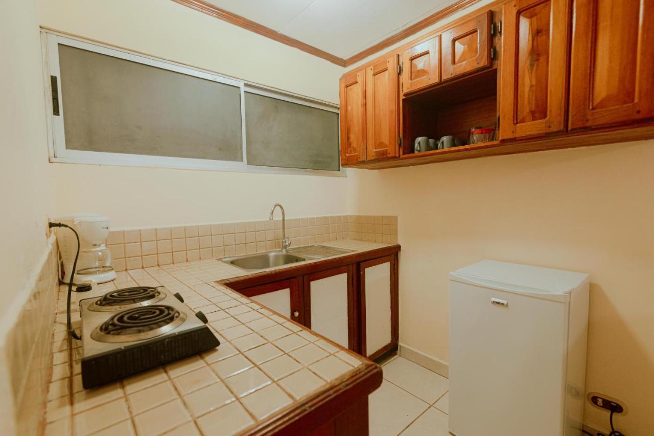 Quepos Inn المظهر الخارجي الصورة