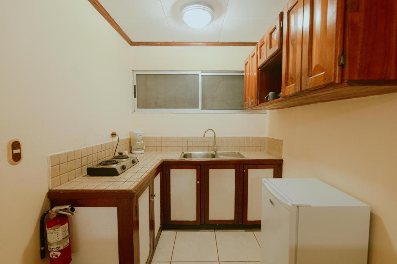 Quepos Inn المظهر الخارجي الصورة